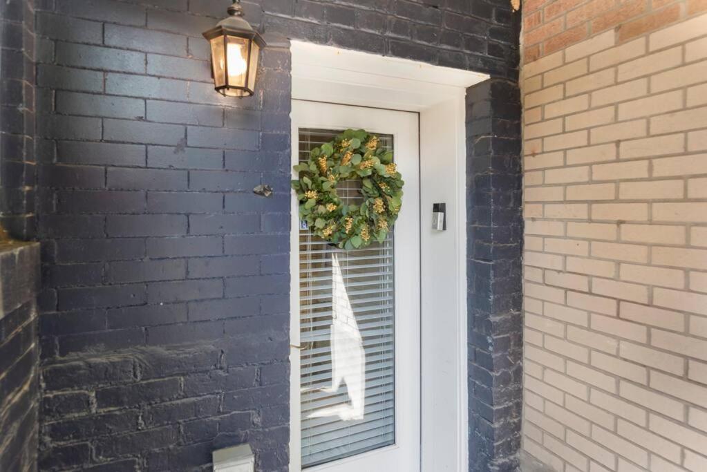 Upscale 2Br Apartment With Patio Washington Bagian luar foto