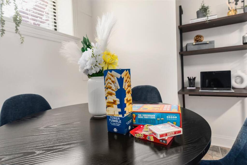 Upscale 2Br Apartment With Patio Washington Bagian luar foto